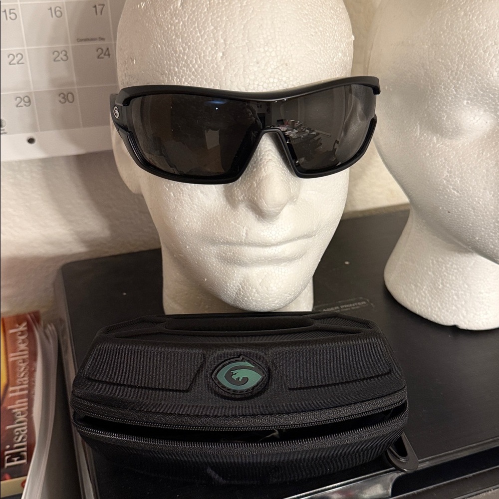 Gargoyles “shield” matte blk sunglasses non polar unisex z87+